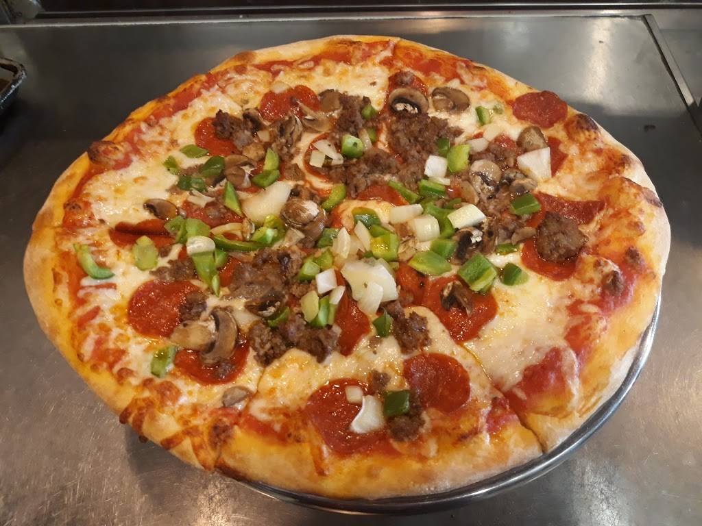 Amore pizza at San Carlos Park | restaurant | 18011 S Tamiami Trail, Fort Myers, FL 33908, USA | 2394000965 OR +1 239-400-0965