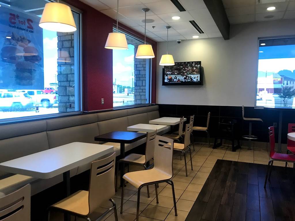 McDonalds | cafe | 669 W US-84, Fairfield, TX 75840, USA | 9033898829 OR +1 903-389-8829