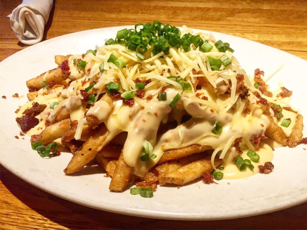 Alamo Steakhouse & Saloon | restaurant | 700 Broadway Ave, Mattoon, IL 61938, USA | 2172347337 OR +1 217-234-7337