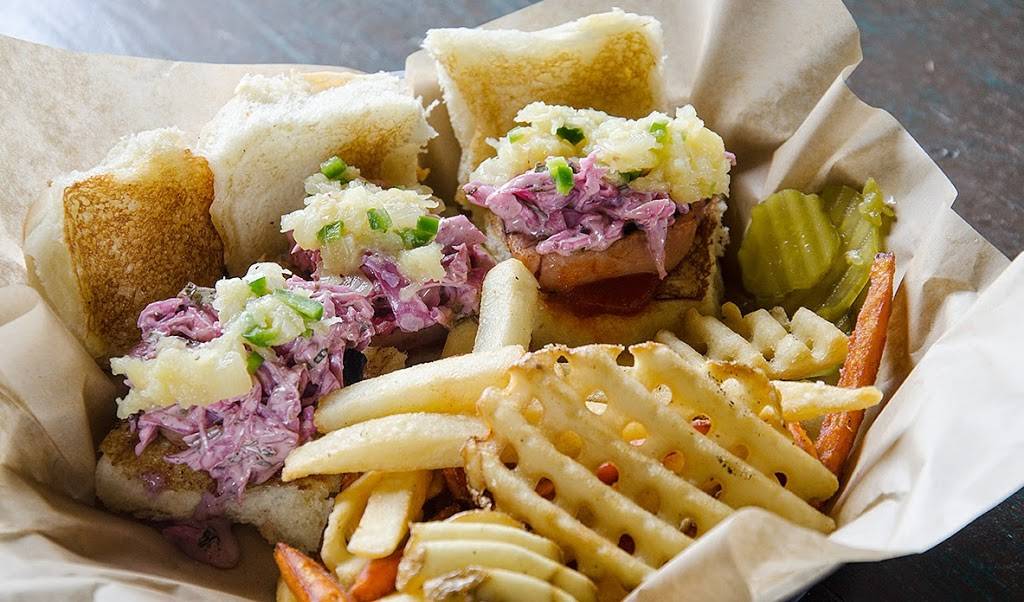 The Local Oak | restaurant | 409 N Zang Blvd, Dallas, TX 75208, USA | 2149464625 OR +1 214-946-4625