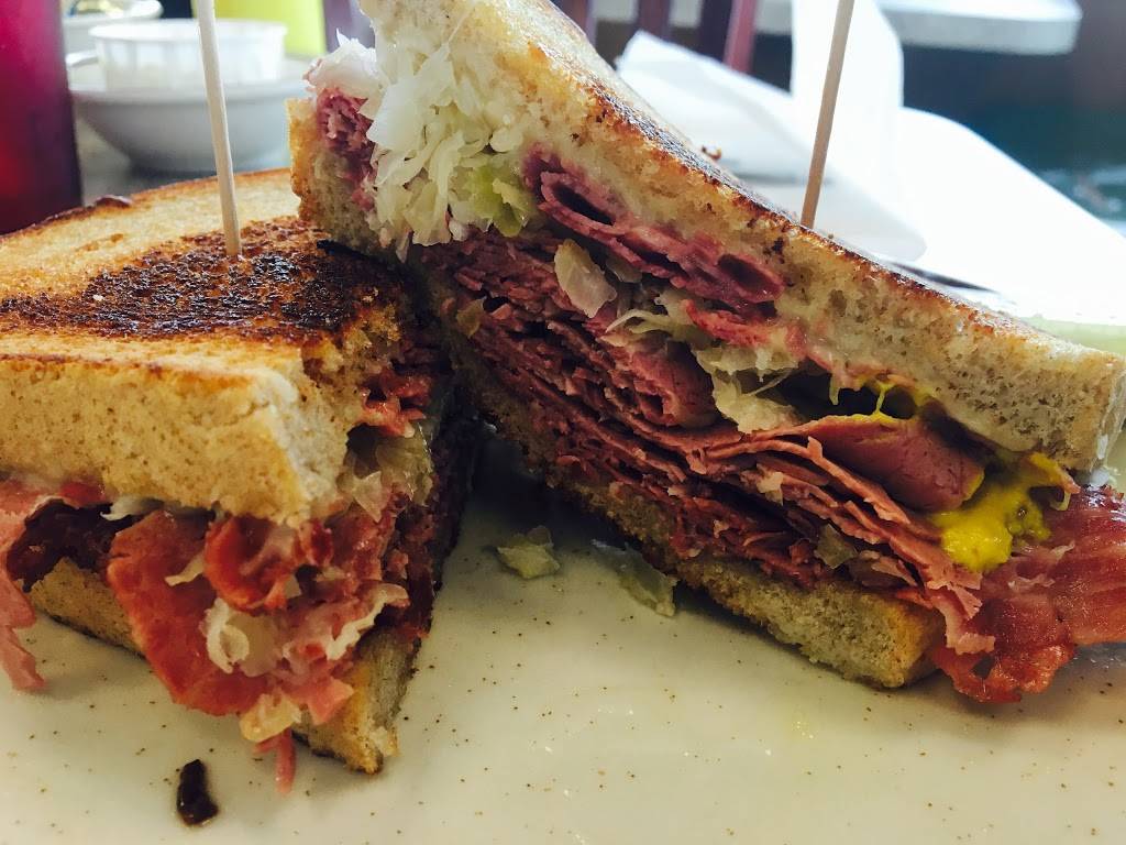 Franks Diner | restaurant | 25700 Plymouth Rd, Redford Charter Twp, MI 48239, USA | 3139370700 OR +1 313-937-0700