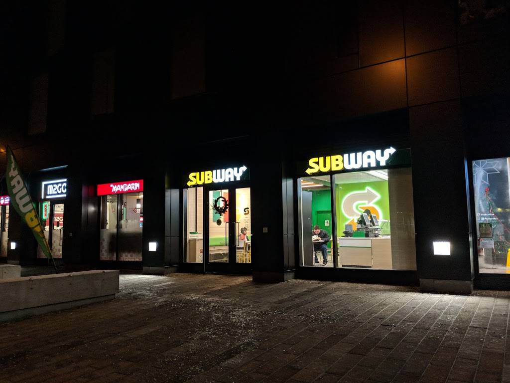 Subway | restaurant | The Quad - York University, C1, 105 The Pond Rd #20, North York, ON M3J 0K9, Canada | 6477159905 OR +1 647-715-9905