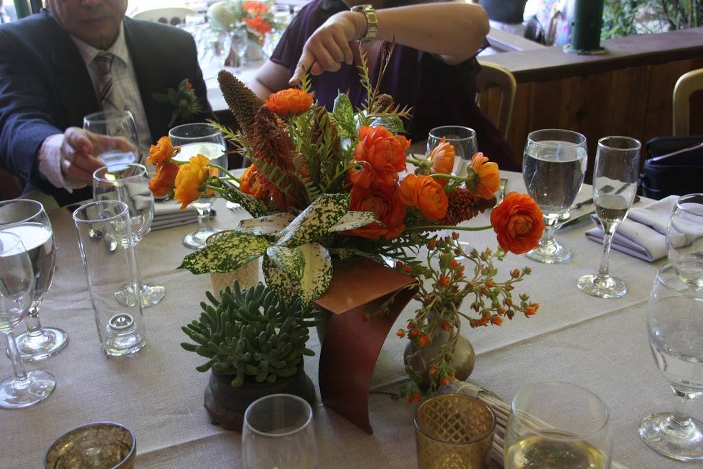 The Ranch House | restaurant | 102 Besant Rd, Ojai, CA 93023, USA | 8056462360 OR +1 805-646-2360