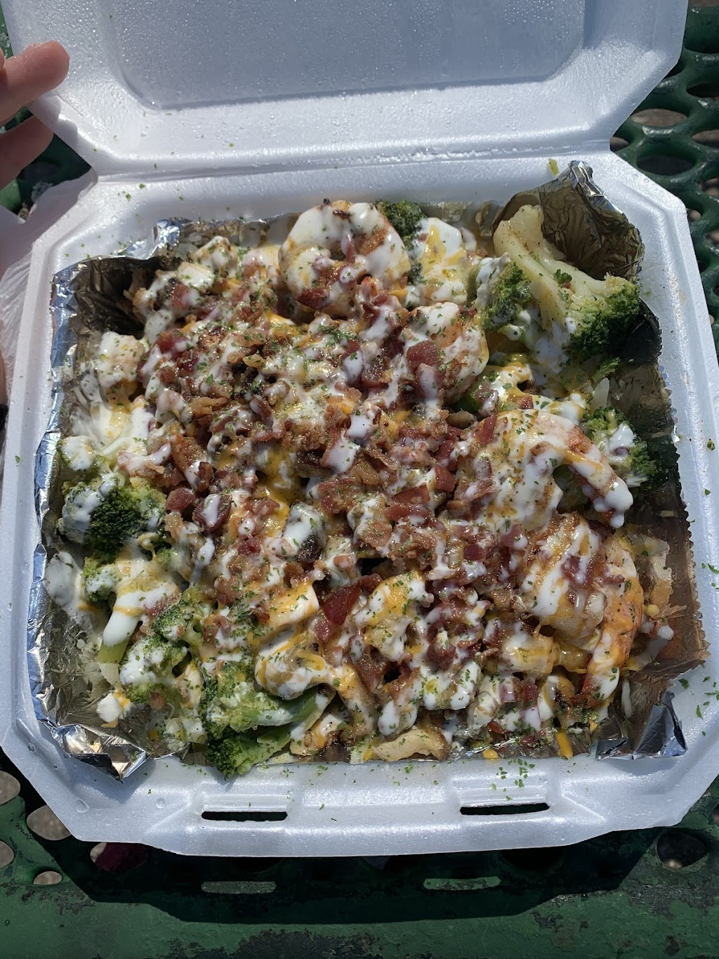 Spud Love | restaurant | 811 Walnut St, Conway, AR 72032, USA | 5013582130 OR +1 501-358-2130