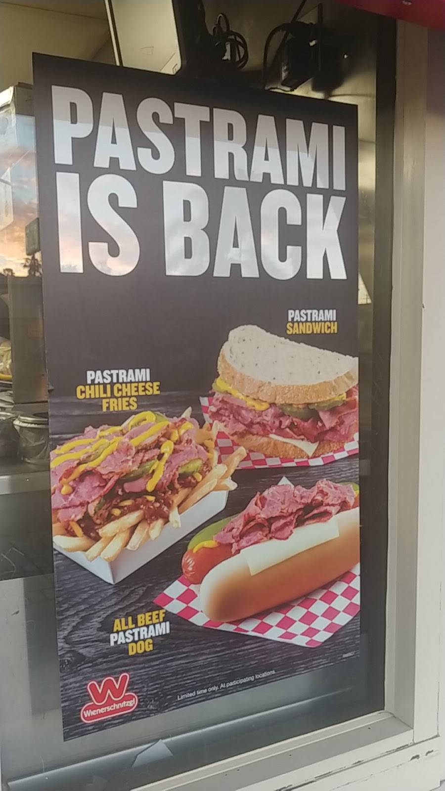 Wienerschnitzel | restaurant | 230 N Gaffey St, San Pedro, CA 90731, USA | 3108314486 OR +1 310-831-4486