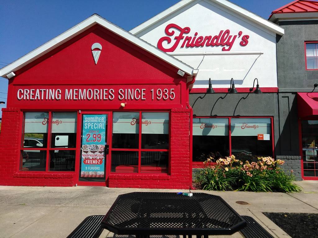 Friendlys | restaurant | 115 Brown St, East Stroudsburg, PA 18301, USA | 5704261600 OR +1 570-426-1600