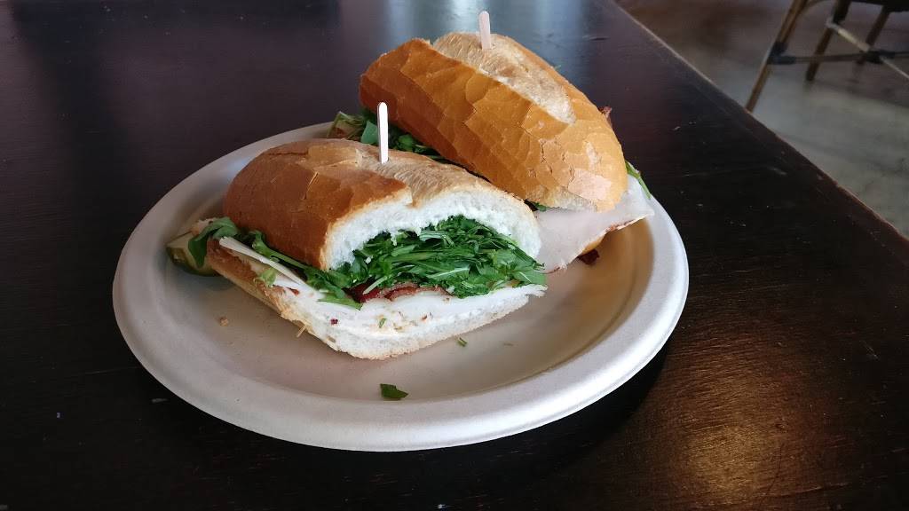 Porta Via Italian Foods | restaurant | 3031, 1 W California Blvd #312, Pasadena, CA 91105, USA | 6267939000 OR +1 626-793-9000