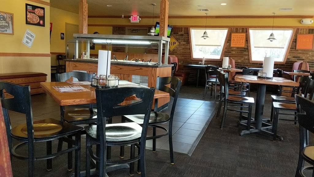 Pizza Hut | restaurant | 940 W Main St, Inverness, FL 34450, USA | 3527264880 OR +1 352-726-4880