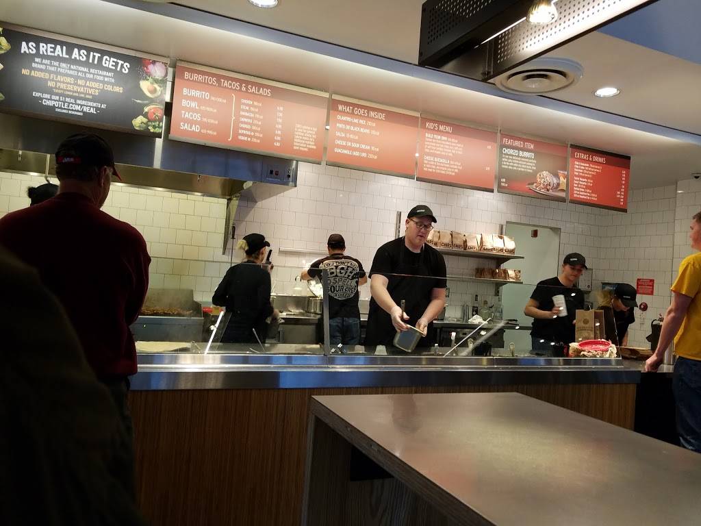 Chipotle Mexican Grill | restaurant | 3362 Center Rd Ste E20, Brunswick, OH 44212, USA | 3302207278 OR +1 330-220-7278