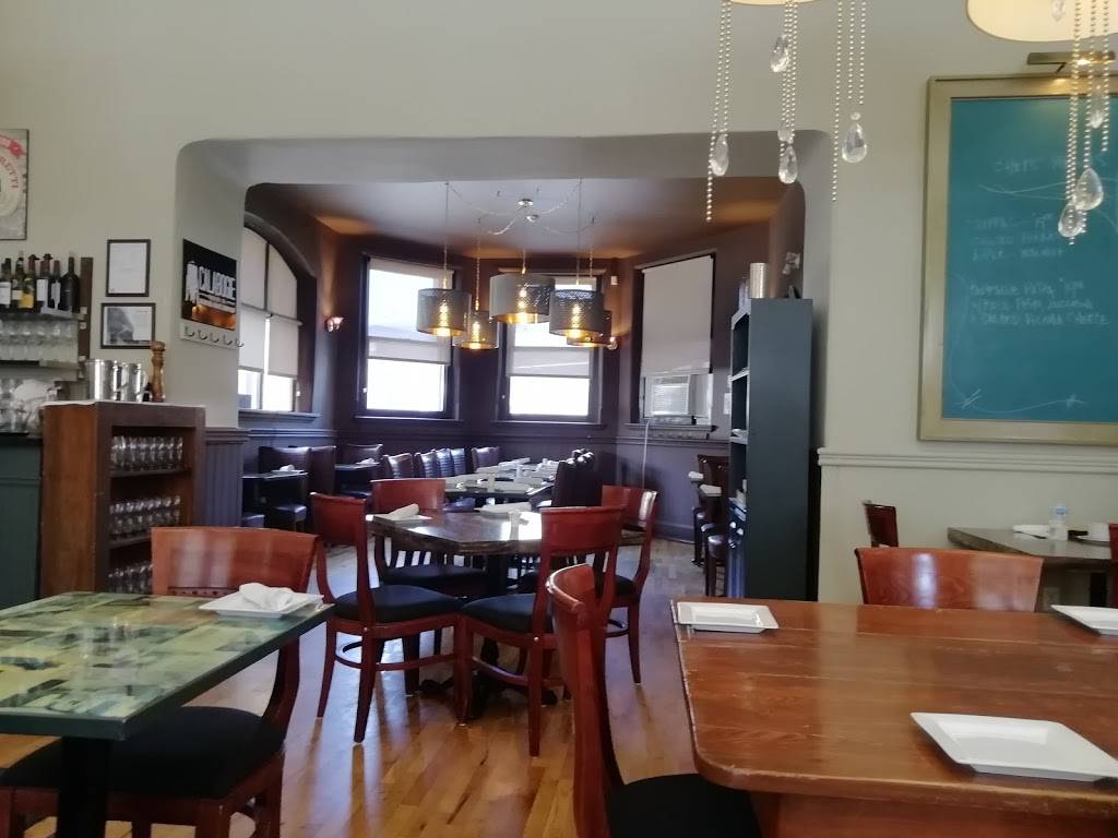 Café Postino | restaurant | 73 Mill St, Almonte, ON K0A 1A0, Canada | 6132566098 OR +1 613-256-6098