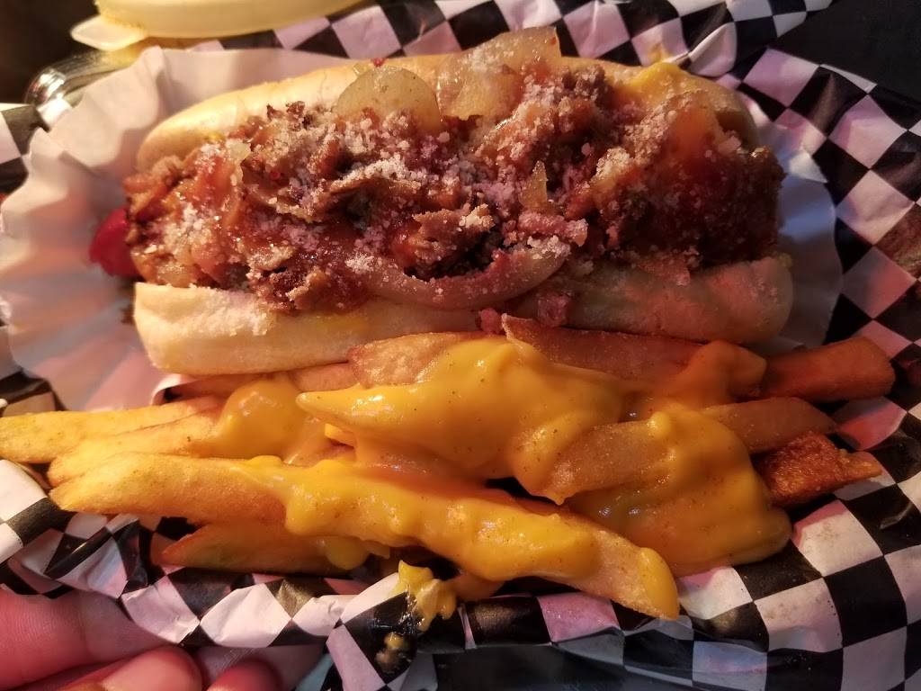 Top Dog | restaurant | 1307 S Robert St, St Paul, MN 55118, USA | 6514787160 OR +1 651-478-7160