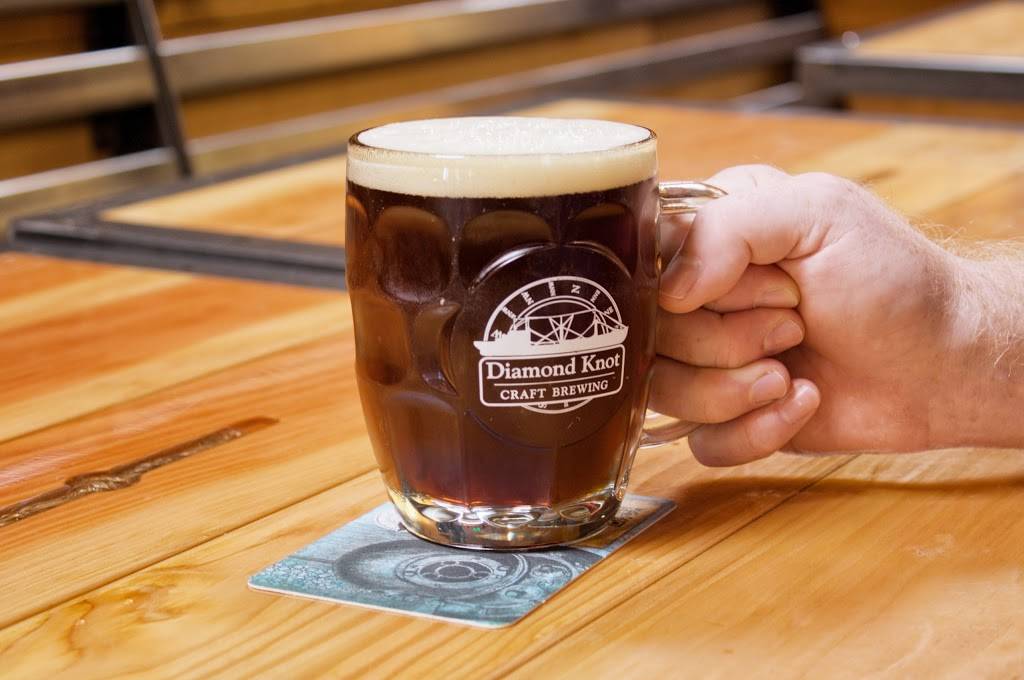 Diamond Knot Brewpub @ MLT | restaurant | 5602 232nd St SW, Mountlake Terrace, WA 98043, USA | 4253611375 OR +1 425-361-1375