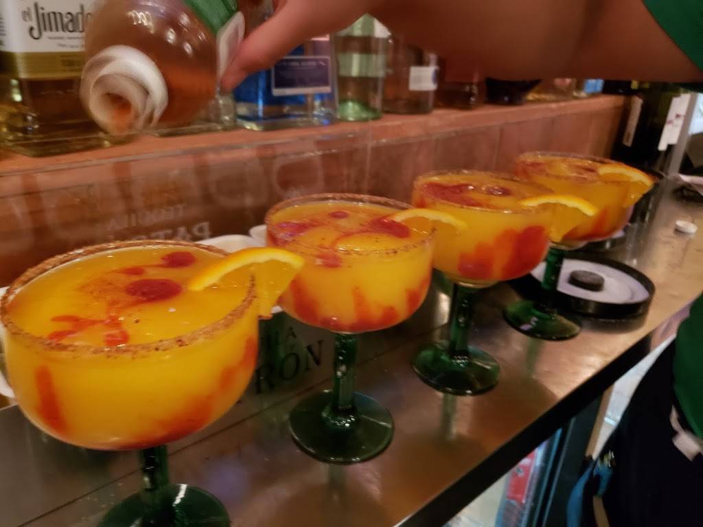 Dos Reales Mexican Restaurant | restaurant | 5855 E State St, Rockford, IL 61108, USA | 8152274979 OR +1 815-227-4979