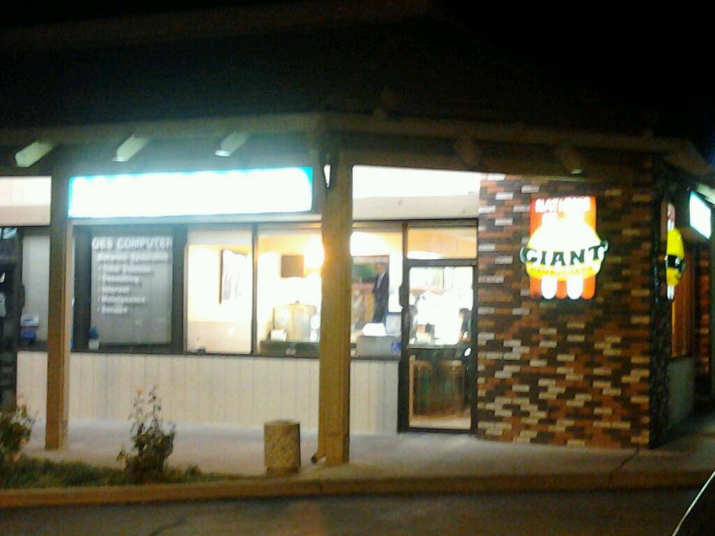 Nations Giant Hamburgers | restaurant | 5321 Hopyard Rd, Pleasanton, CA 94588, USA | 9254632388 OR +1 925-463-2388