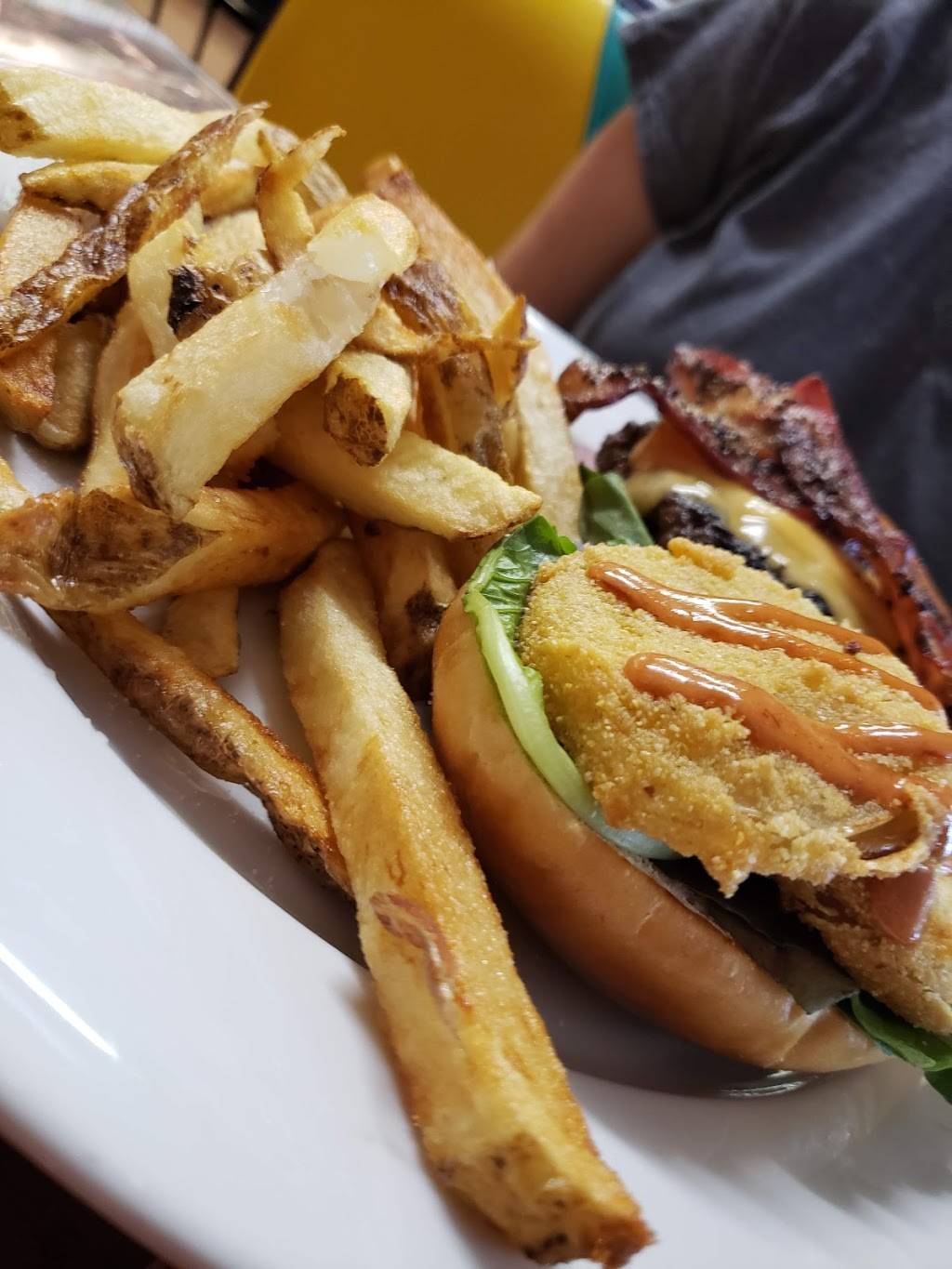 Artzy Cafe | cafe | 12238 Main St, Trenton, GA 30752, USA | 7066572780 OR +1 706-657-2780