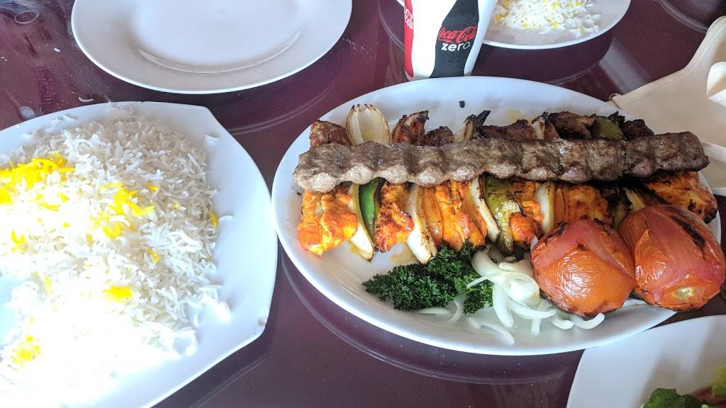 Rumis Restaurant | restaurant | 718 N Main St #102, Corona, CA 92880, USA | 9518985400 OR +1 951-898-5400