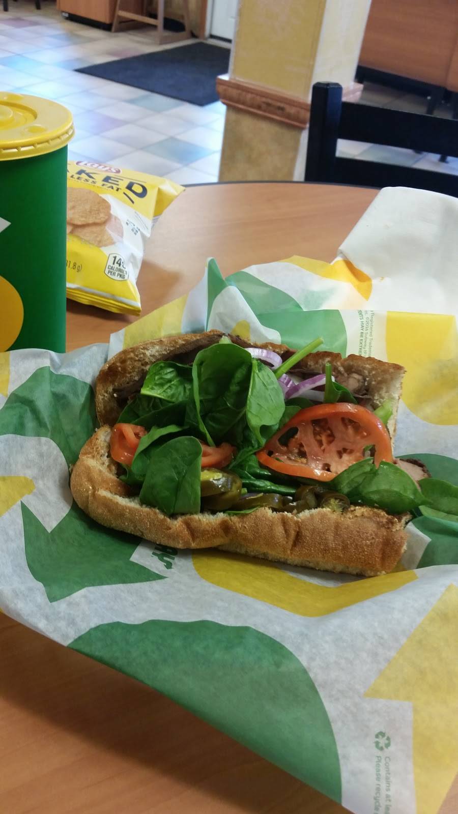 Subway | restaurant | 102 Beaver Run Rd, Apollo, PA 15613, USA | 7247273671 OR +1 724-727-3671