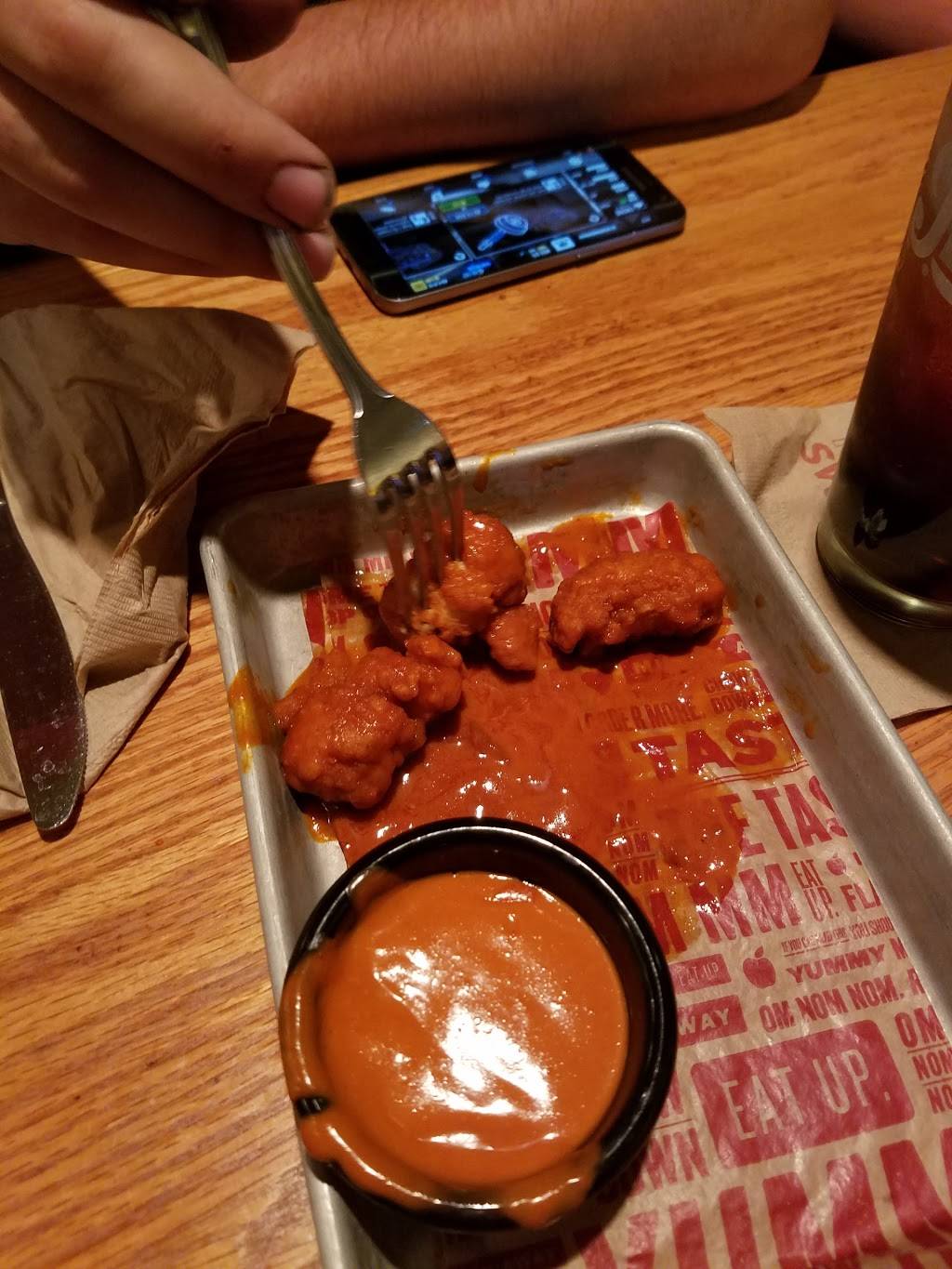 Applebees Grill + Bar | restaurant | 4760 S Broadway, Wichita, KS 67216, USA | 3165225525 OR +1 316-522-5525