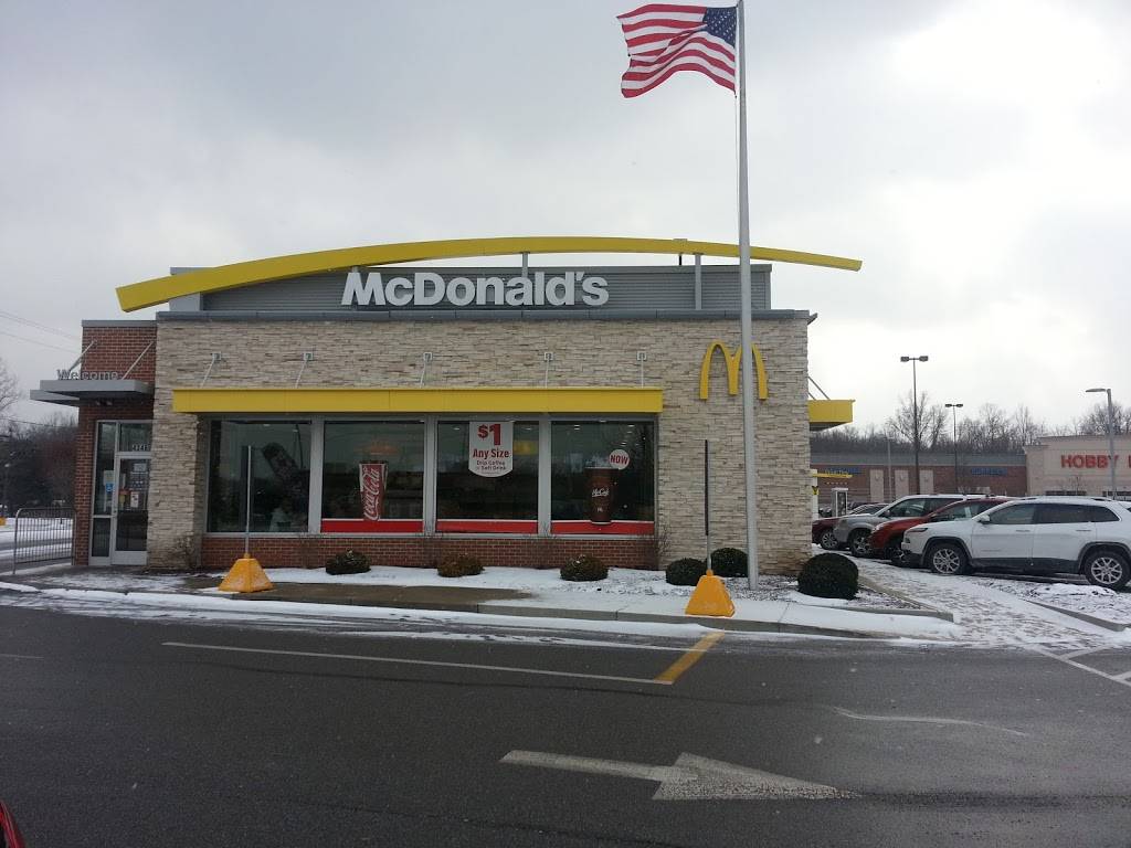 McDonalds | cafe | 4346 Kent Rd, Stow, OH 44224, USA | 3306882742 OR +1 330-688-2742