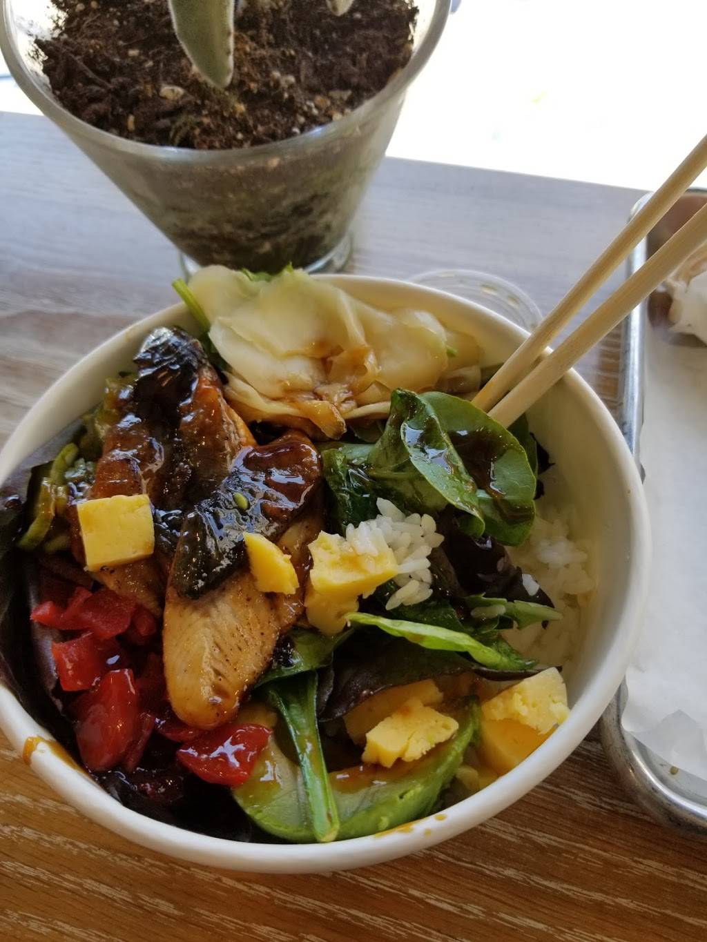 pokemole | restaurant | 530 S Occidental Blvd, Los Angeles, CA 90057, USA | 2135683535 OR +1 213-568-3535