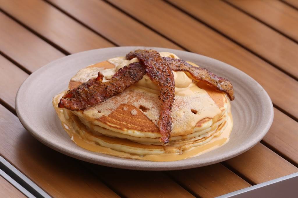 STACKS Biscuit House | restaurant | 310 S Oak St #100, Roanoke, TX 76262, USA | 8174648188 OR +1 817-464-8188