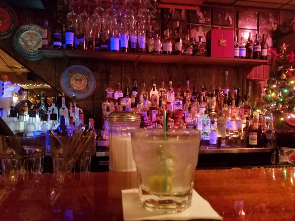 Five OClock Steakhouse | restaurant | 2416 W State St, Milwaukee, WI 53233, USA | 4143423553 OR +1 414-342-3553