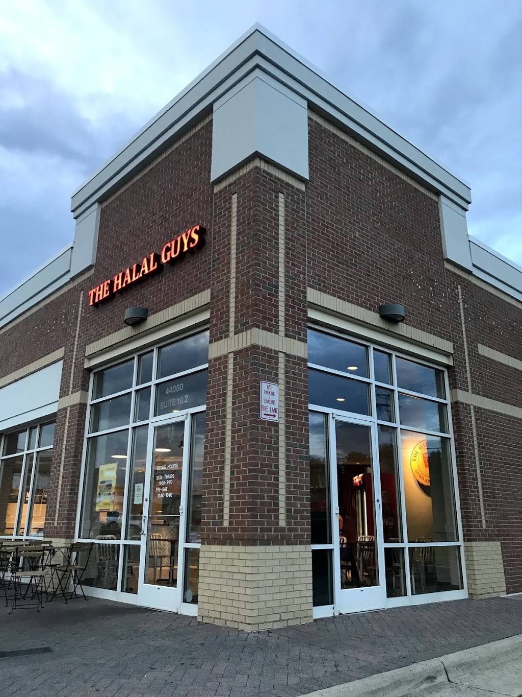 The Halal Guys | restaurant | 44060 Pipeline Plaza, Ashburn, VA 20147, USA | 5712919651 OR +1 571-291-9651
