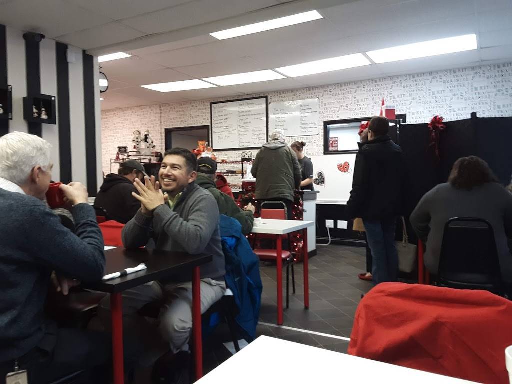 Temptations | restaurant | 535 N Memorial Dr, New Castle, IN 47362, USA | 7654654001 OR +1 765-465-4001