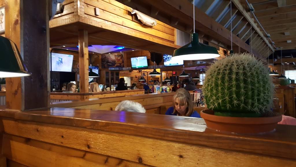 Texas Roadhouse | restaurant | 3030 Lakecrest Cir, Lexington, KY 40513, USA | 8592960028 OR +1 859-296-0028