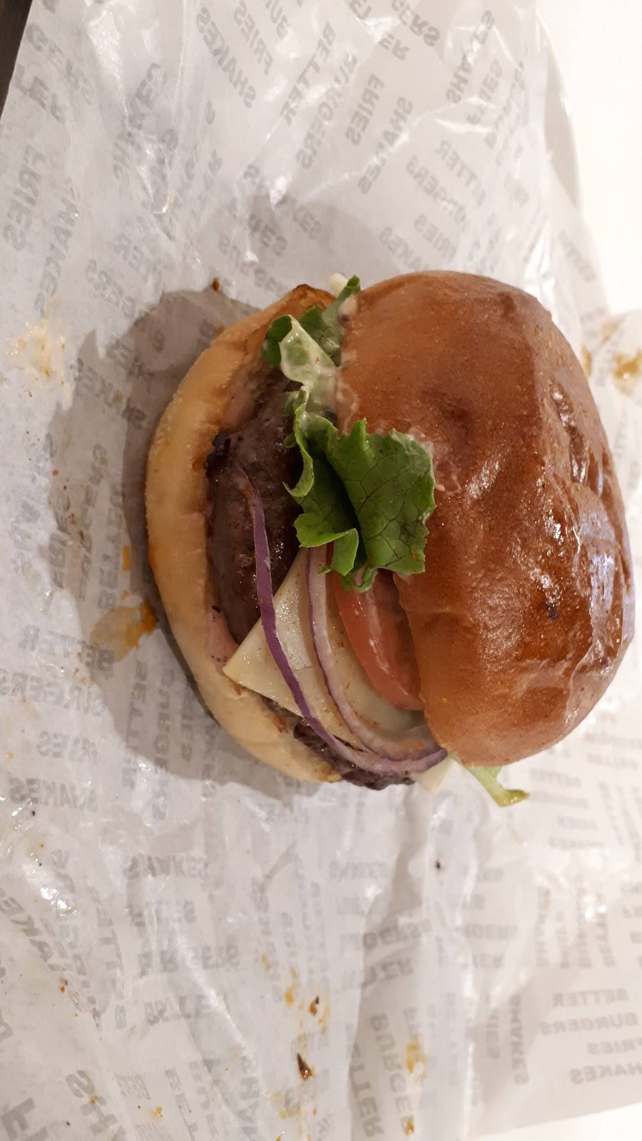 South St. Burger | restaurant | 100 Bayshore Drive FC02, Nepean, ON K2B 8C1, Canada | 6136951005 OR +1 613-695-1005