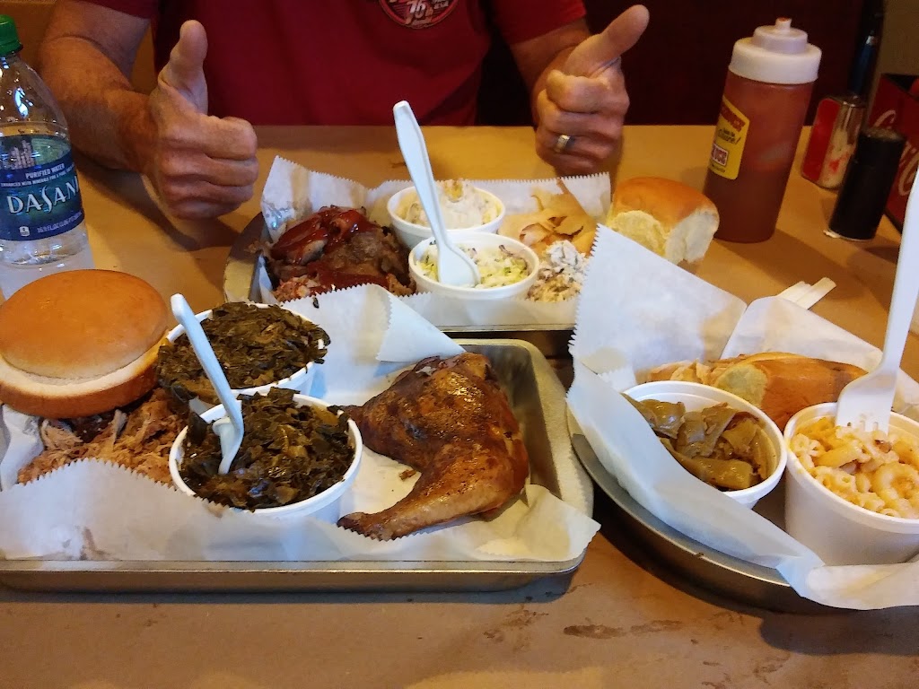 Majors Smokehouse | restaurant | 2701 Lisenby Ave, Panama City, FL 32405, USA | 8508675256 OR +1 850-867-5256