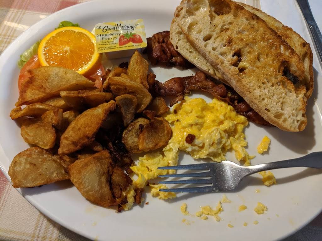 Restaurant des Monts | restaurant | 88 Rue Saint Vincent, Sainte-Agathe-des-Monts, QC J8C 2A7, Canada | 8193268830 OR +1 819-326-8830