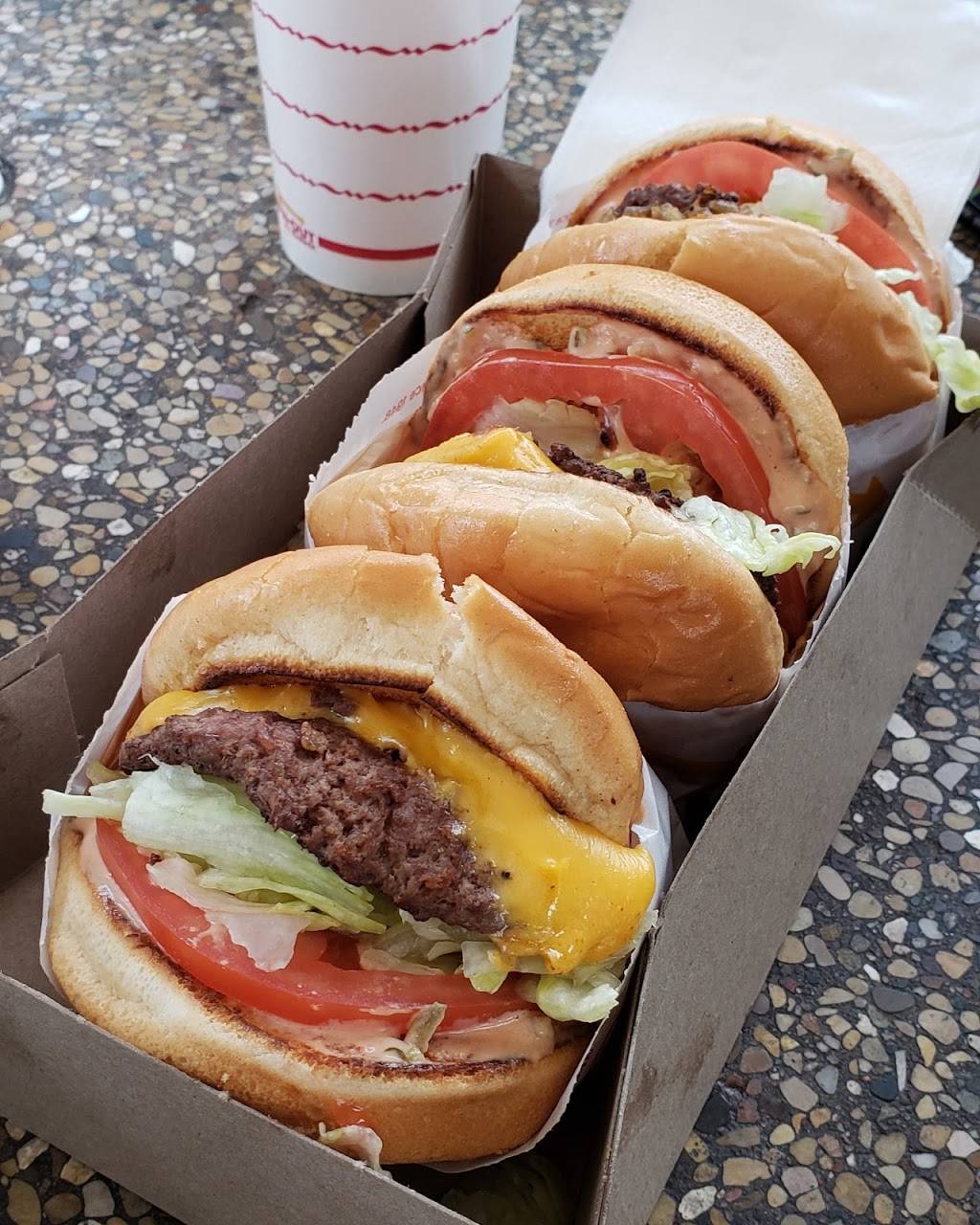 In-N-Out Burger | restaurant | 6634 Clay St, Riverside, CA 92509, USA | 8007861000 OR +1 800-786-1000