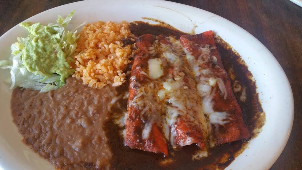 La Cazadora Mexican Restaurant | restaurant | 3213 West Ave, San Antonio, TX 78213, USA | 2103663899 OR +1 210-366-3899