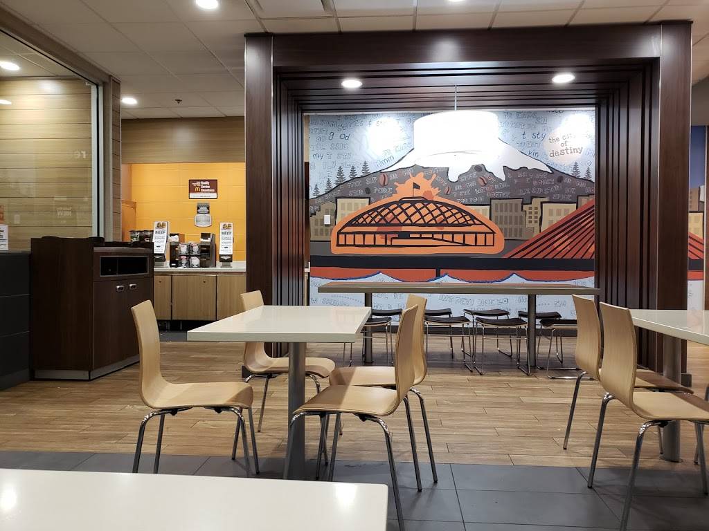 McDonalds | restaurant | 1975 S Union Ave, Tacoma, WA 98405, USA | 2532726000 OR +1 253-272-6000
