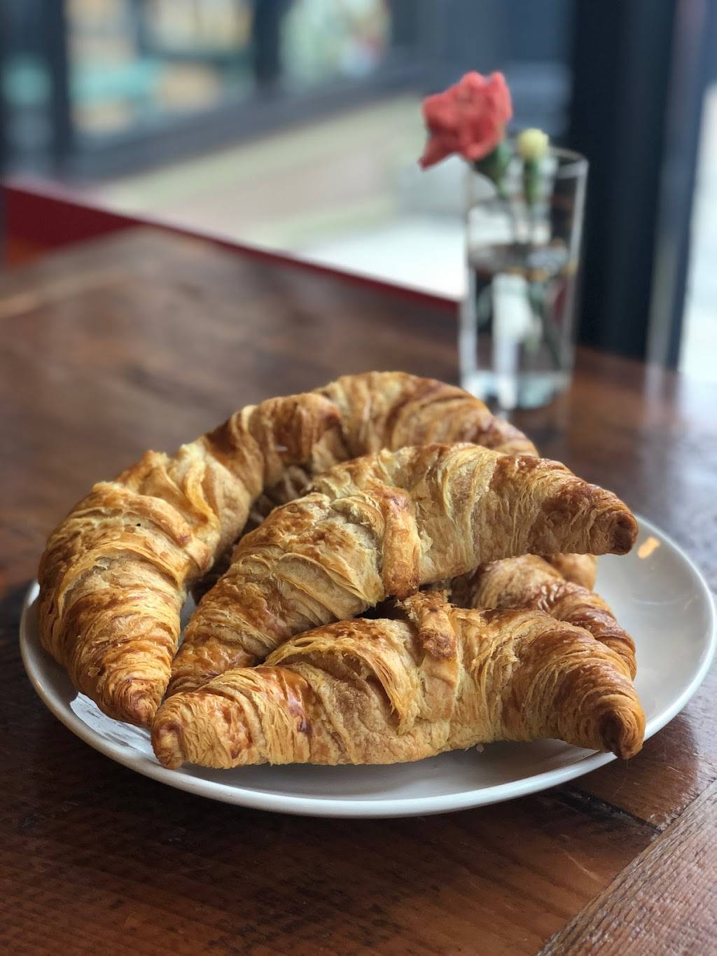 Perks At Horsefeathers | restaurant | 346 Connecticut St, Buffalo, NY 14213, USA | 7167250081 OR +1 716-725-0081