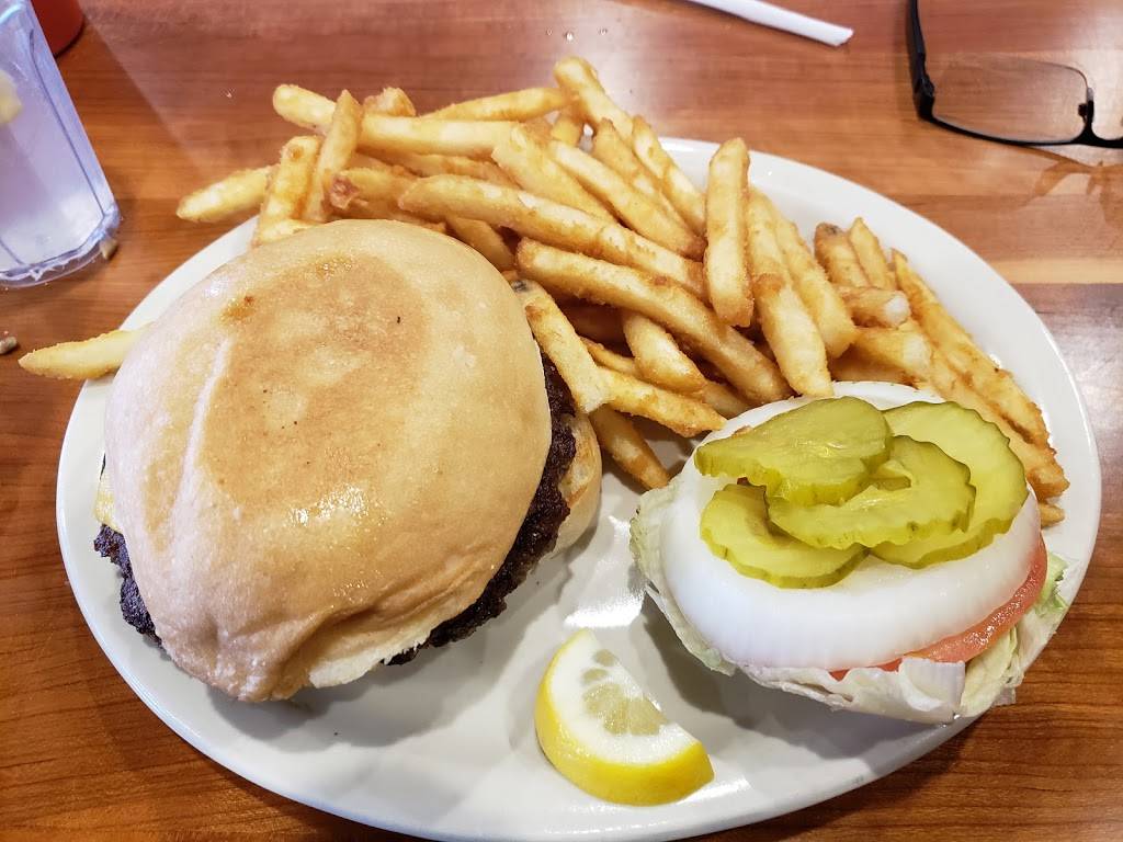 Lockhart Seafood and Steak | restaurant | 912 S Commerce St, Lockhart, TX 78644, USA | 5123594933 OR +1 512-359-4933