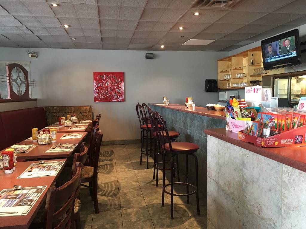 Restaurant Royal 24 | restaurant | 5237 Boulevard Wilfrid-Hamel, Québec, QC G2E 2H2, Canada | 4188721221 OR +1 418-872-1221