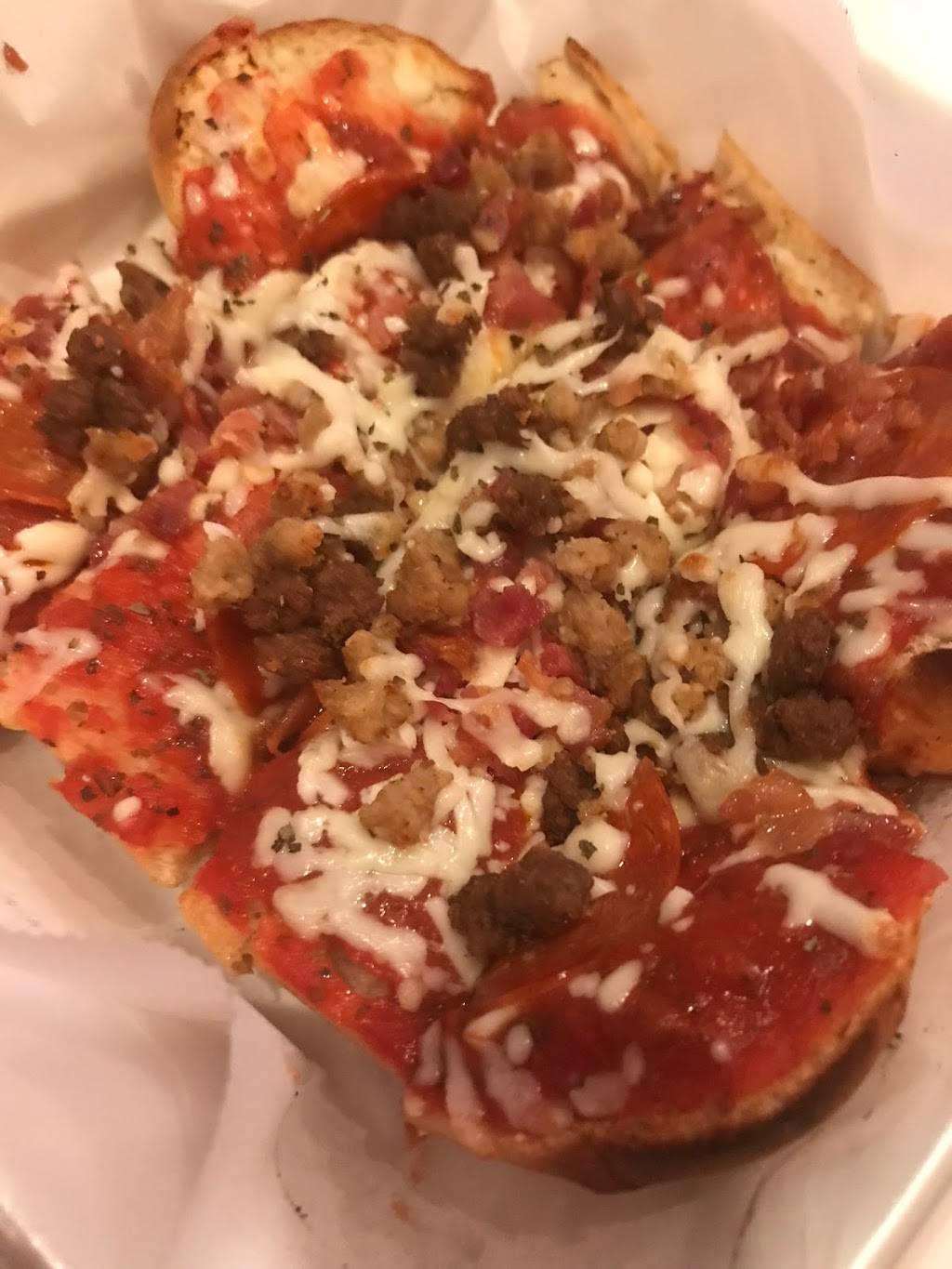 Da Vincis Pizzeria & Calzones | meal takeaway | 113 S Central St, Knoxville, TN 37902, USA | 8656375040 OR +1 865-637-5040