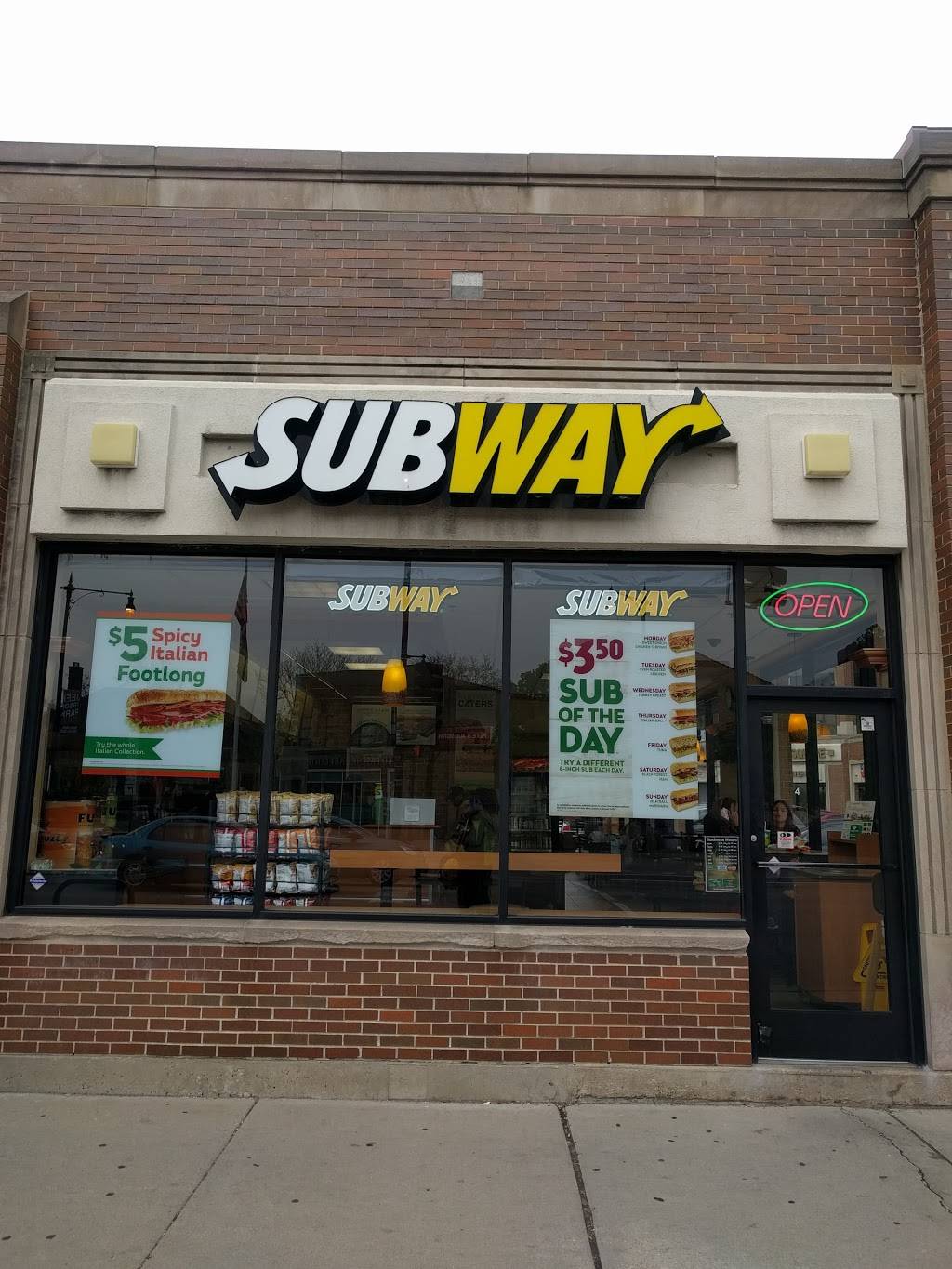 Subway | restaurant | 4861 N Milwaukee Ave, Chicago, IL 60630, USA | 7737255140 OR +1 773-725-5140