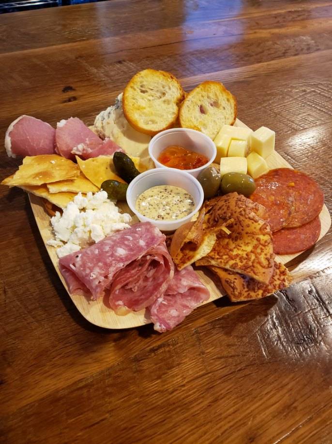 Old Ox Brewery Middleburg | restaurant | 14 S Madison St, Middleburg, VA 20117, USA | 5403268943 OR +1 540-326-8943