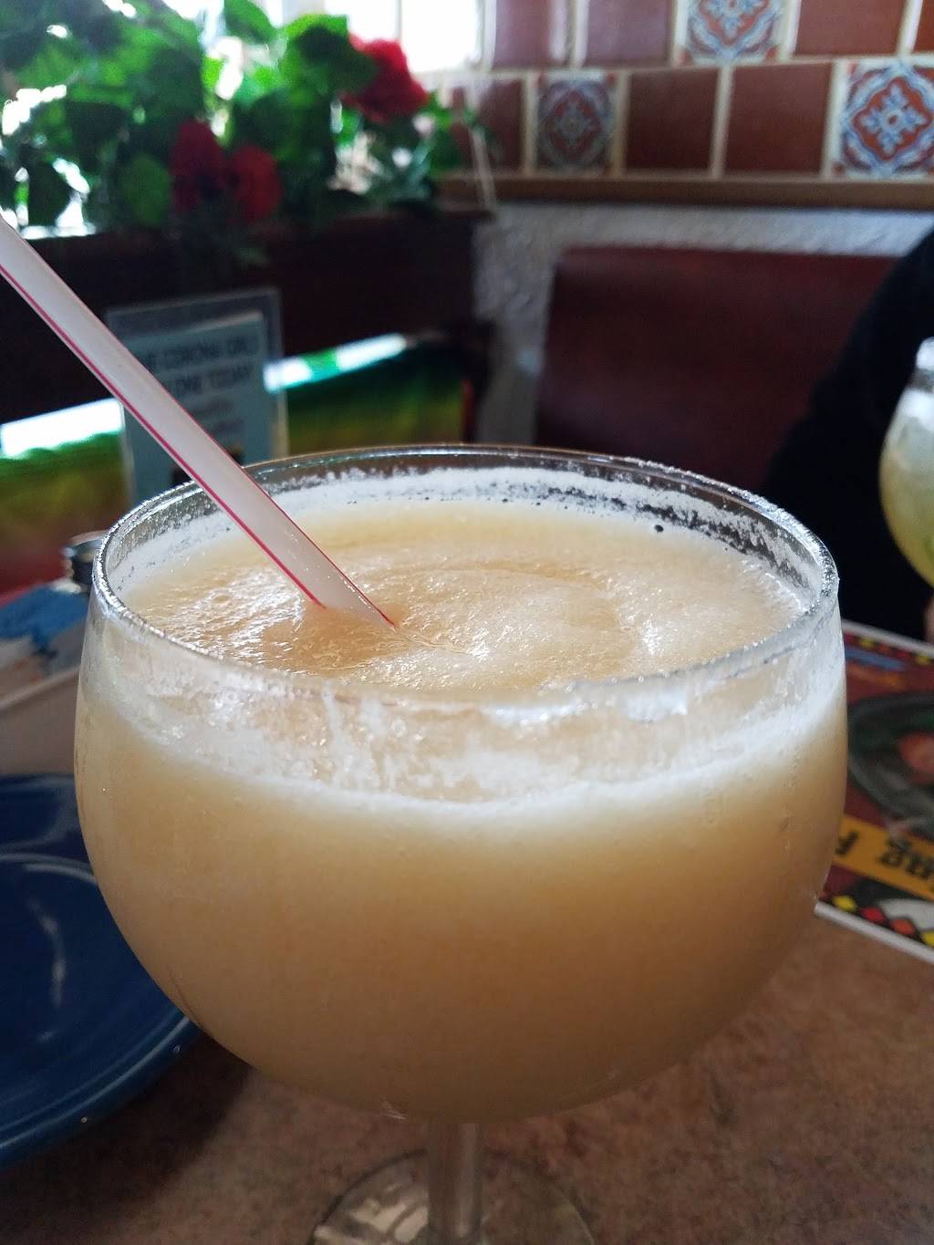 The Cantina | restaurant | 2745 US-34, Oswego, IL 60543, USA | 6305549631 OR +1 630-554-9631