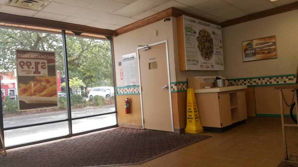 Wendys | restaurant | 3910 University Blvd W, Jacksonville, FL 32217, USA | 9042650890 OR +1 904-265-0890