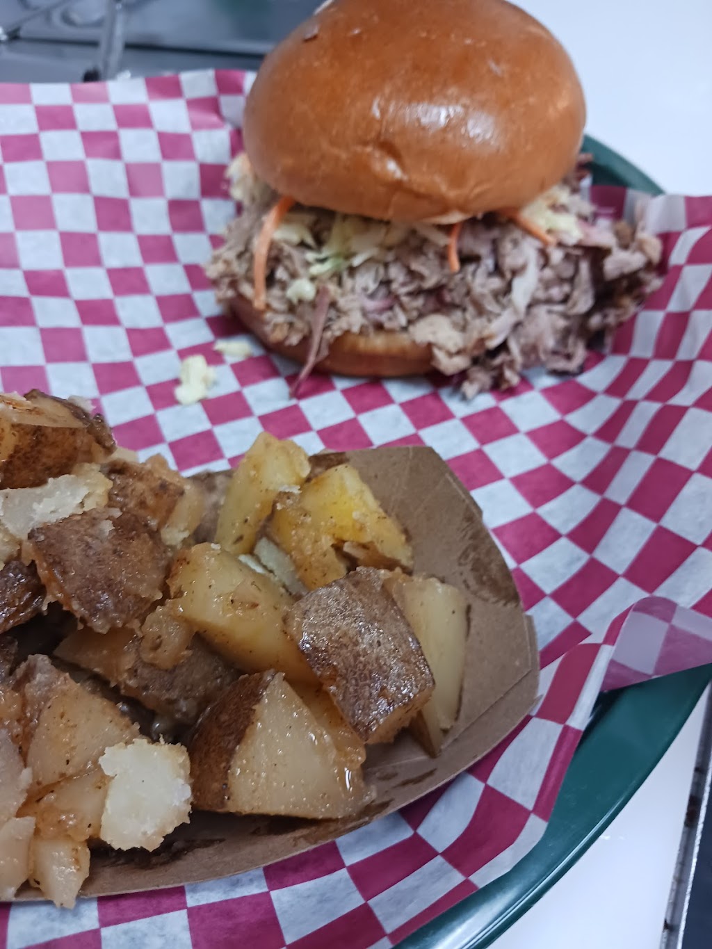 Stumpys Backyard BBQ | restaurant | 2695 AR-77 Suite B, Marion, AR 72364, USA | 8705594451 OR +1 870-559-4451