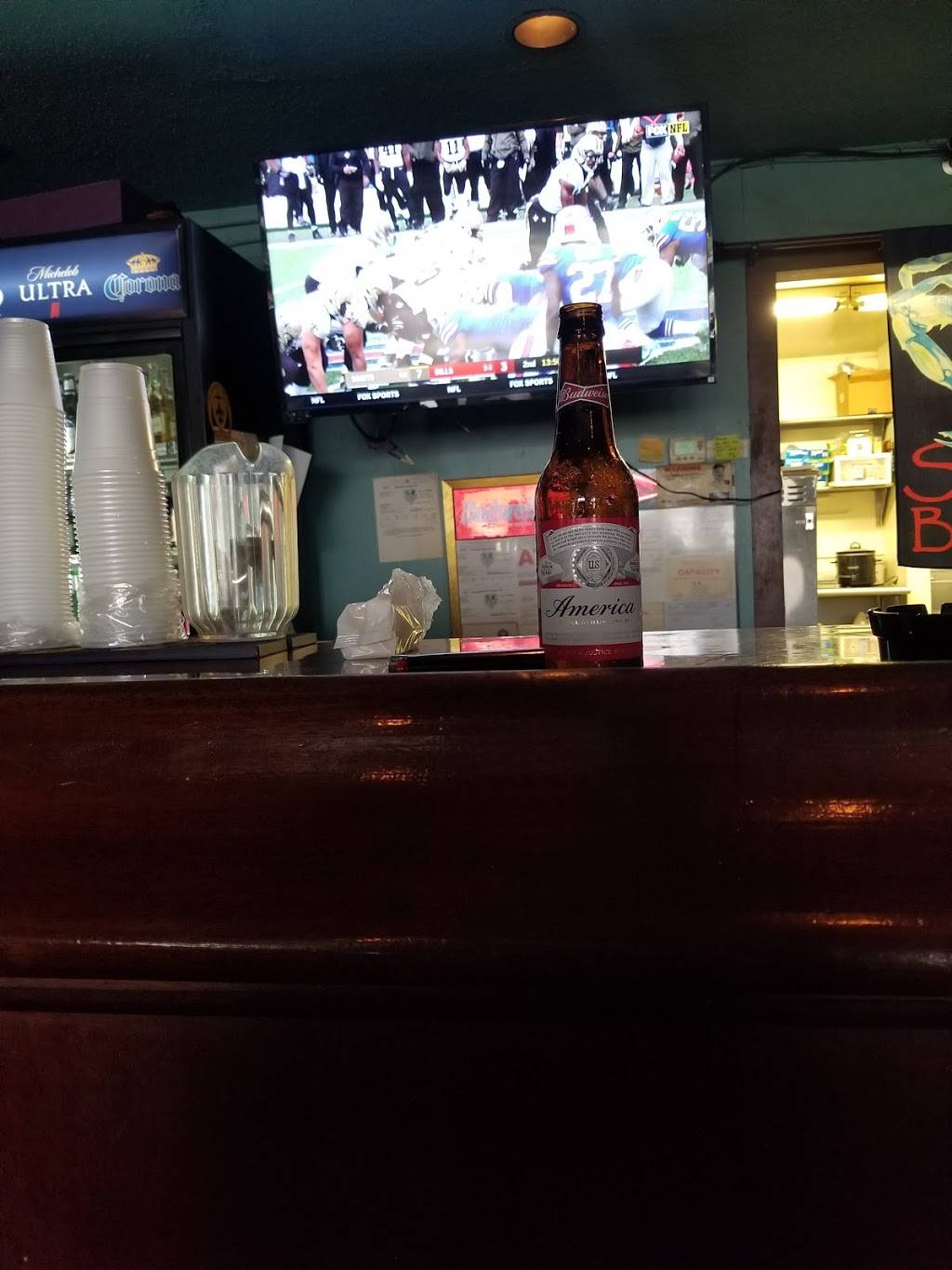 Melius Bar & Cafe | restaurant | 1701 Lake Ave, Metairie, LA 70005, USA | 5048289446 OR +1 504-828-9446