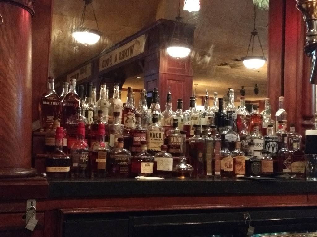 Findleys | restaurant | 2800 Opryland Dr, Nashville, TN 37214, USA | 6154586848 OR +1 615-458-6848