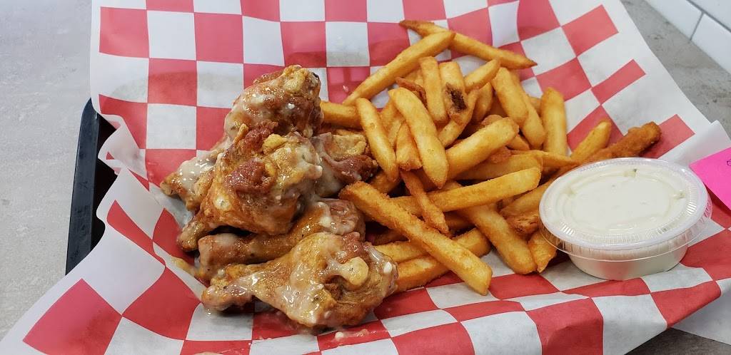 House of Wings | restaurant | 46 School St, Glen Cove, NY 11542, USA | 5167239378 OR +1 516-723-9378