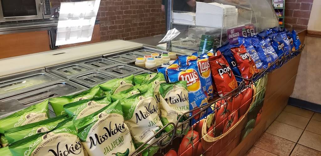 Subway Restaurants | restaurant | 1282 Hicksville Rd, Seaford, NY 11783, USA | 5168829300 OR +1 516-882-9300