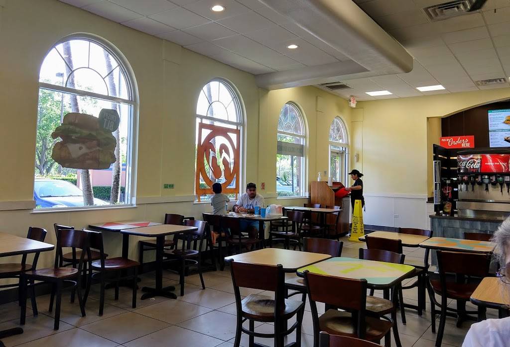 Pollo Tropical | restaurant | 800 N University Dr, Coral Springs, FL 33071, USA | 9543457922 OR +1 954-345-7922