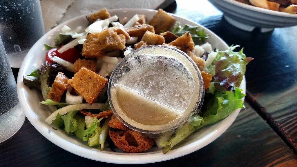 Augies Montreal Deli and Tap Room | restaurant | 875 Potter St, Berkeley, CA 94710, USA | 5109840283 OR +1 510-984-0283